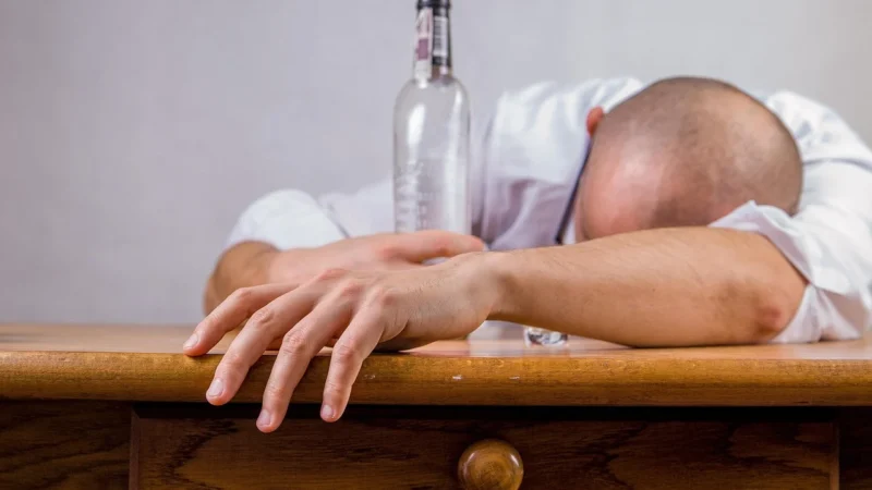 Altax Lakier Bezbarwny Szybkoschnący Półmat 0,75L