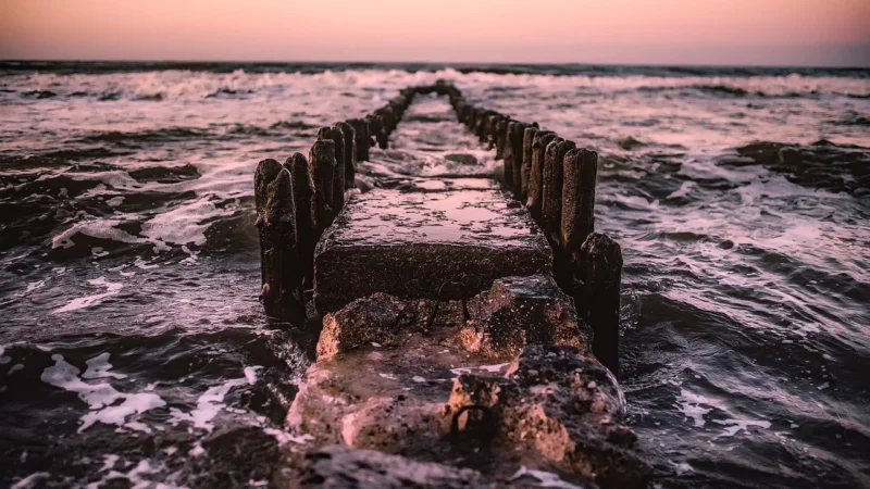Fototapety.Pl Betonowe Molo Przy Plaży Morze Fototapeta Samoprzylepna 250x250cm Magicstick