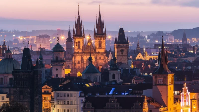 Fototapety.Pl Mosty W Pradze Czechy Mgła Woda Fototapeta Samoprzylepna 250x250cm Fizelina