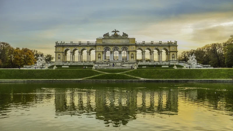 Fototapety.Pl Ogród Pałacowy Krzewy Kwiaty Francja Zachód Słońca Okleina Na Ścianę 250x250cm Fizelina