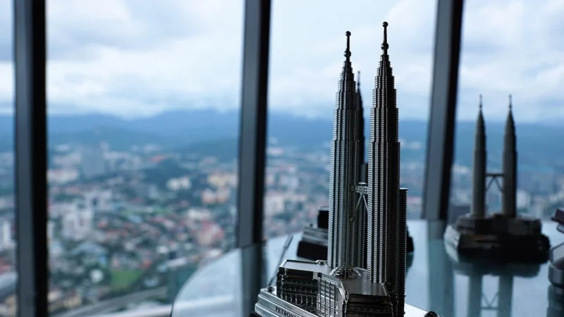 Fototapety.Pl Panorama Miasta Kuala Lumpur Woda Okleina Na Ścianę 250x250cm Magicstick