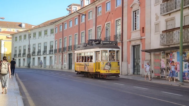 Fototapety.Pl Vintage Tramwaj W Lizbonie Fototapeta Na Ścianę 250x250cm Fizelina