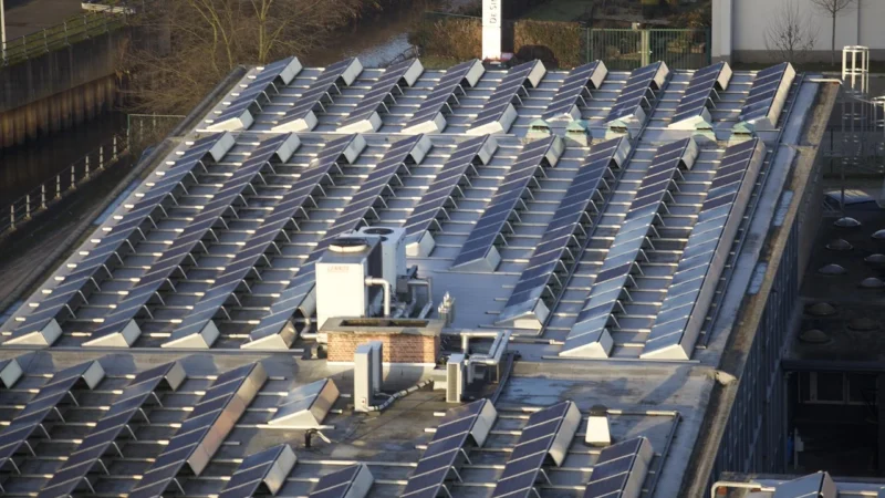 Wydajność fotowoltaiki: Jak magazyny energii LV mogą zrewolucjonizować wykorzystanie energii słonecznej